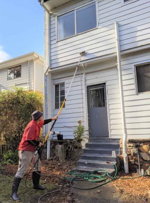 Soft-washing a beachside home in Macmasters Beach