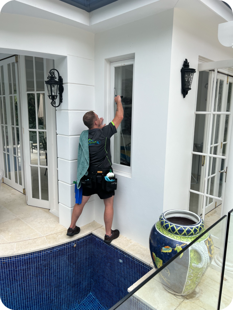 Window Cleaning Wahroonga Over a Pool